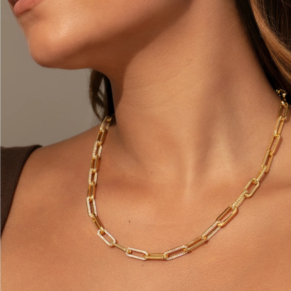 Uncommon James Flashing Lights Chain Necklace